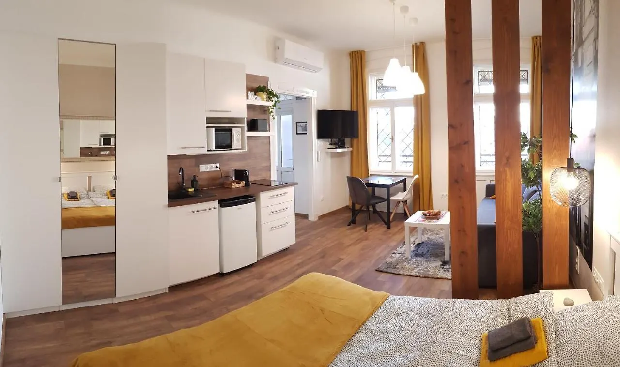 Downtown Station Apartment 布达佩斯