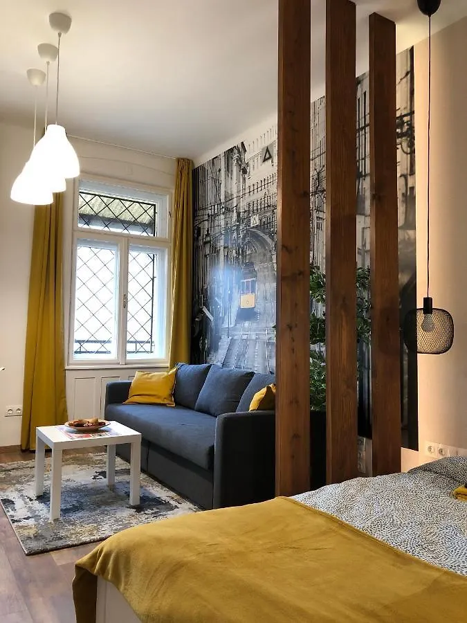 Downtown Station Apartment 布达佩斯